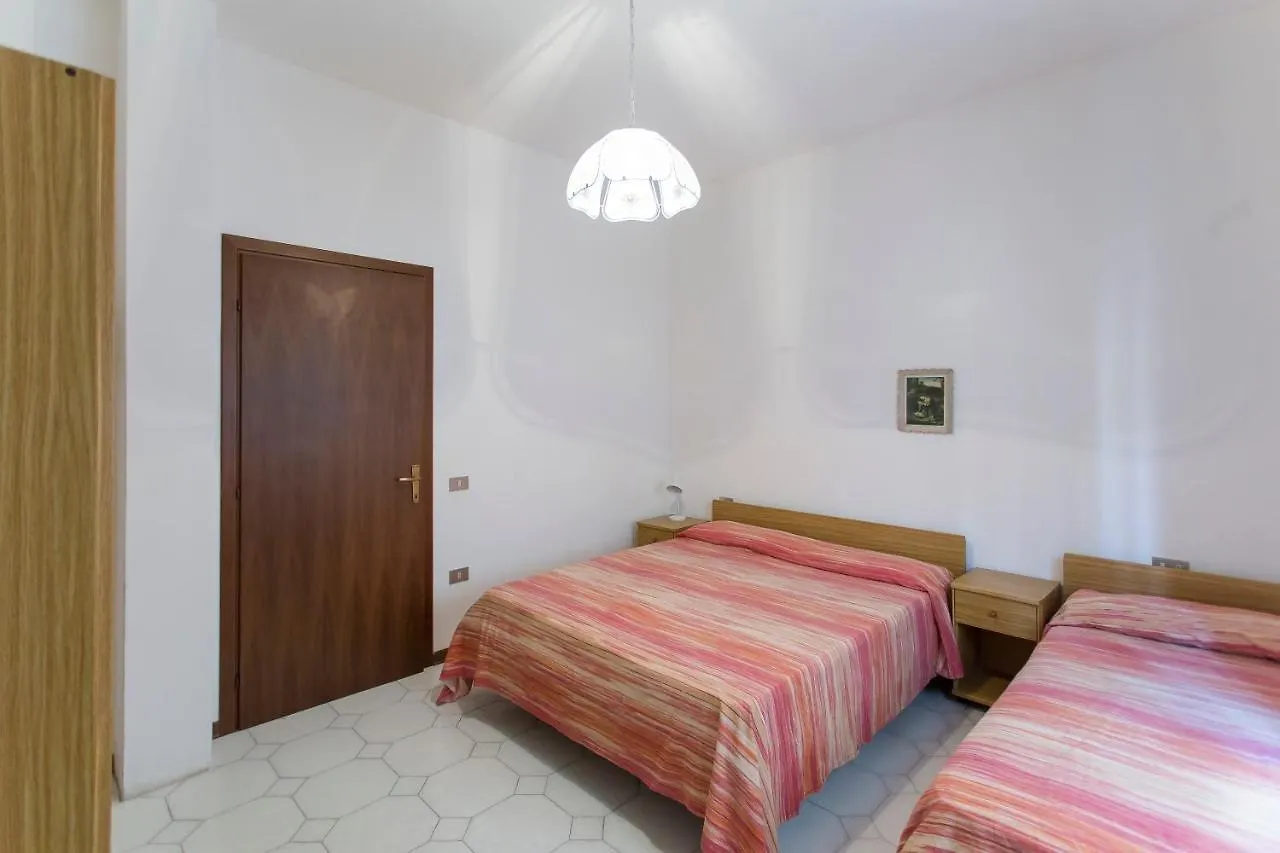 Villa Giglio Lido di Jesolo Apartment